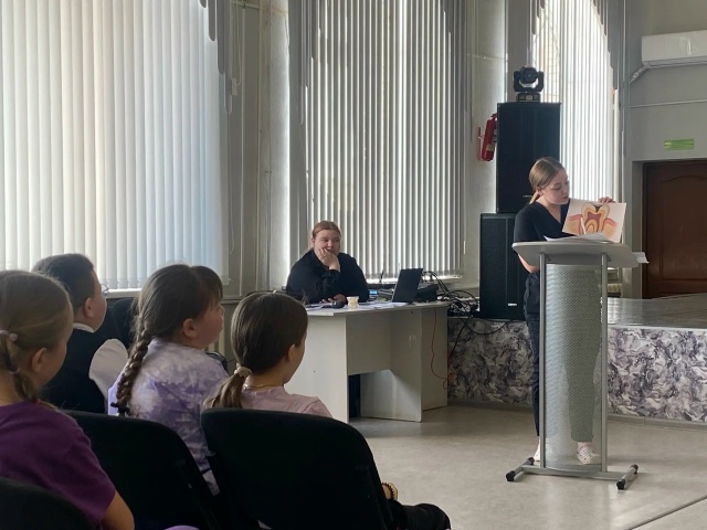 Вчера врач-стоматолог Дарья Сергеевна Чекменева провела познавательную беседу