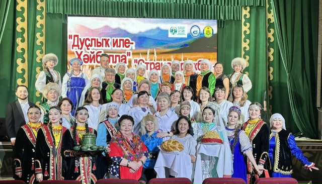 Первые на сцене — первые в сердцах! 